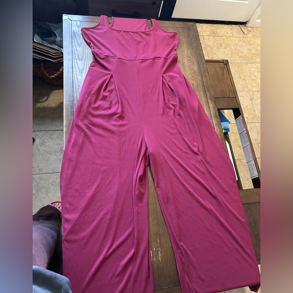 Ribbed Wide-Leg Square-Neck Jumpsuit in Burgundy - Picture 4 of 6